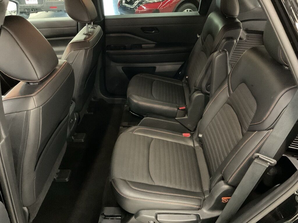 2024 Nissan Pathfinder Rock Creek Duluth MN