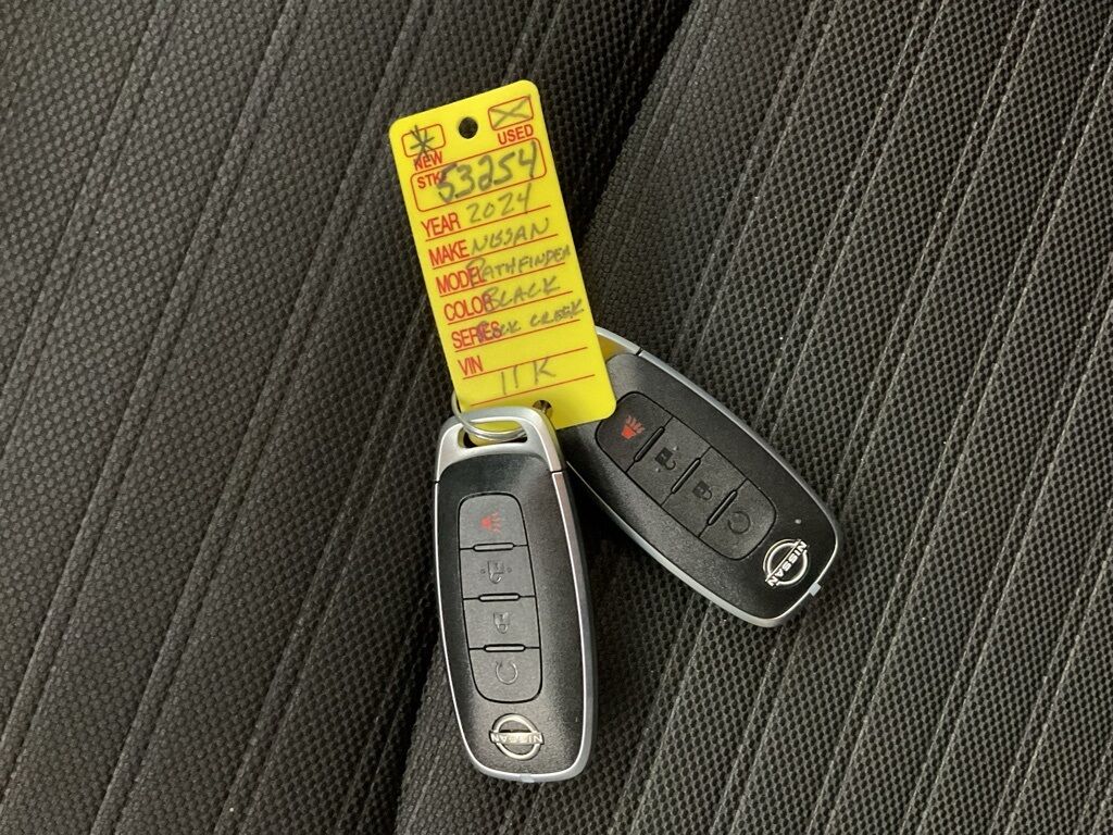 2024 Nissan Pathfinder Rock Creek Duluth MN