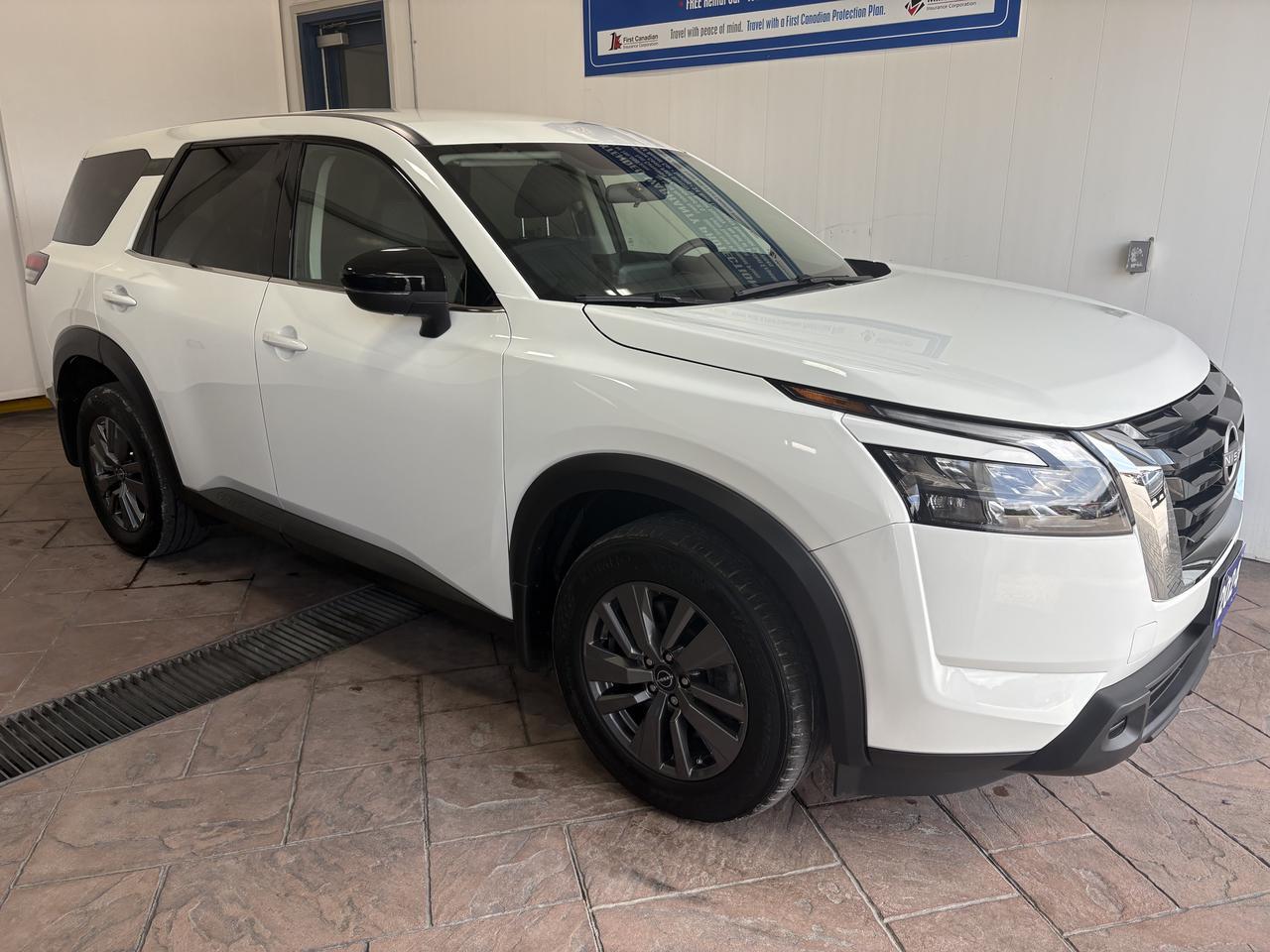 2024 Nissan Pathfinder S 4WD