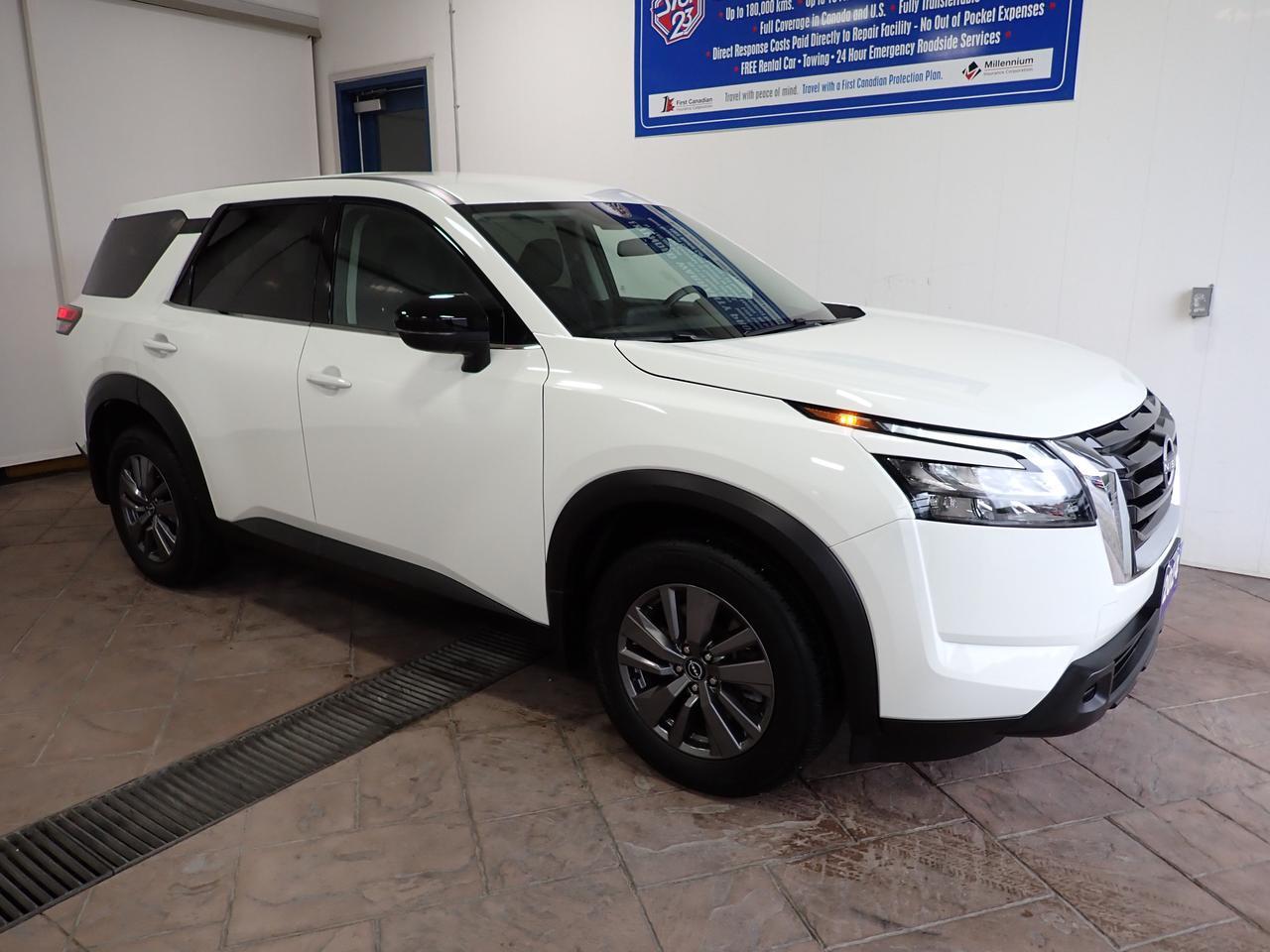 2024 Nissan Pathfinder S AWD 4 DR