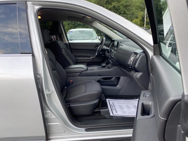 2024 Nissan Pathfinder S Bristol  PA