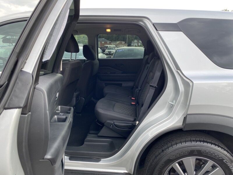 2024 Nissan Pathfinder S Bristol  PA
