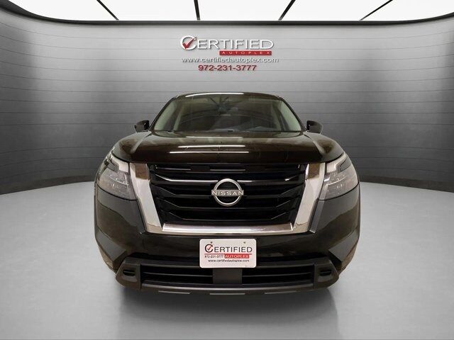 2024 Nissan Pathfinder S