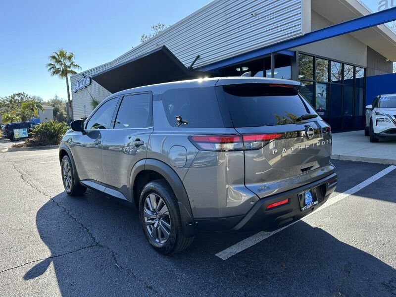 2024 Nissan Pathfinder S