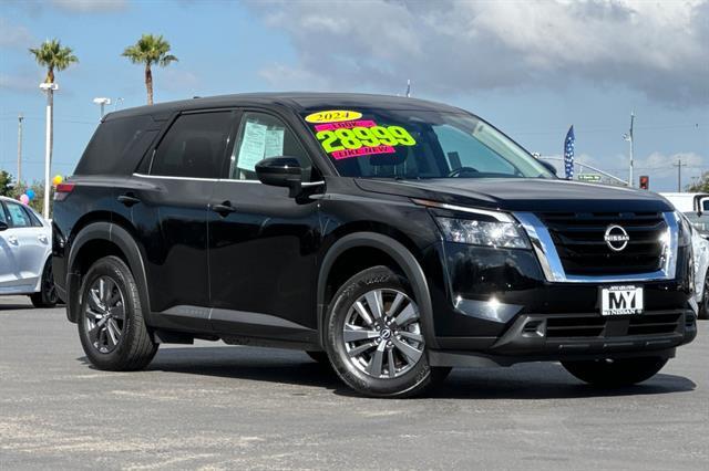 2024 Nissan Pathfinder S Salinas CA
