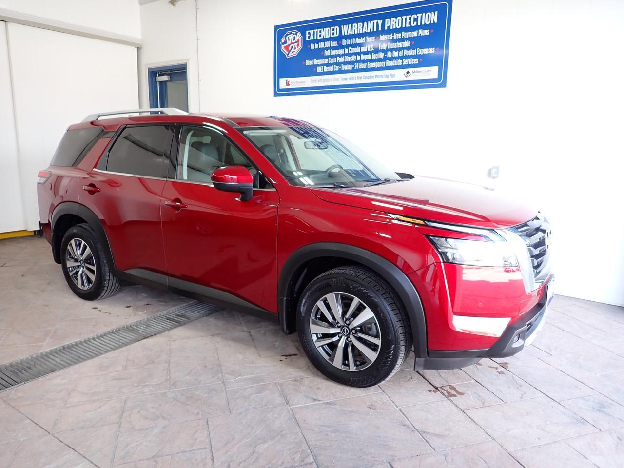 2024 Nissan Pathfinder SL 4WD LEATHER NAVI SUNROOF 8PASS