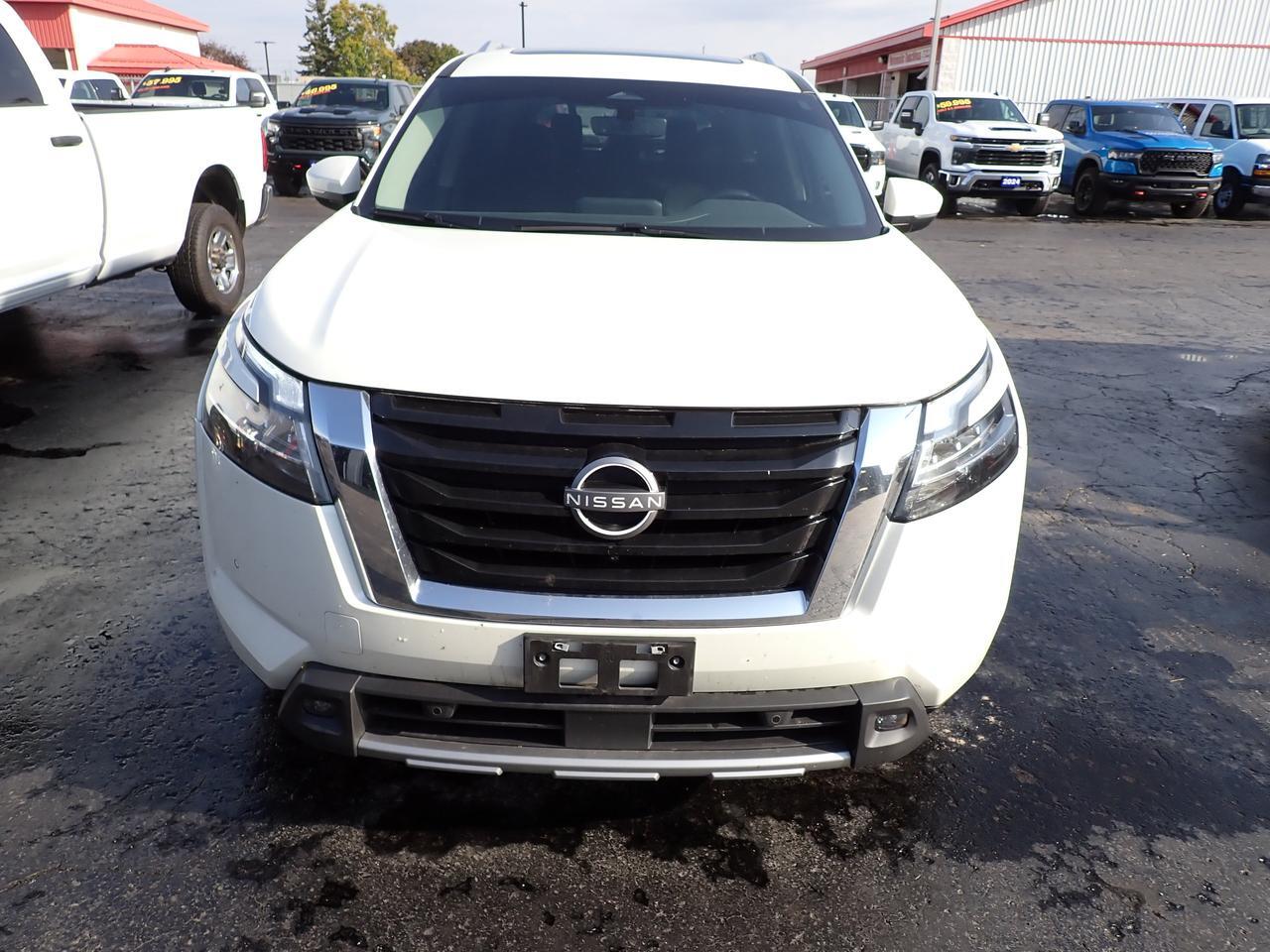 2024 Nissan Pathfinder SL 4WD Listowel ON
