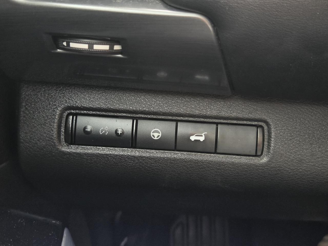 2024 Nissan Pathfinder SL Beeville TX