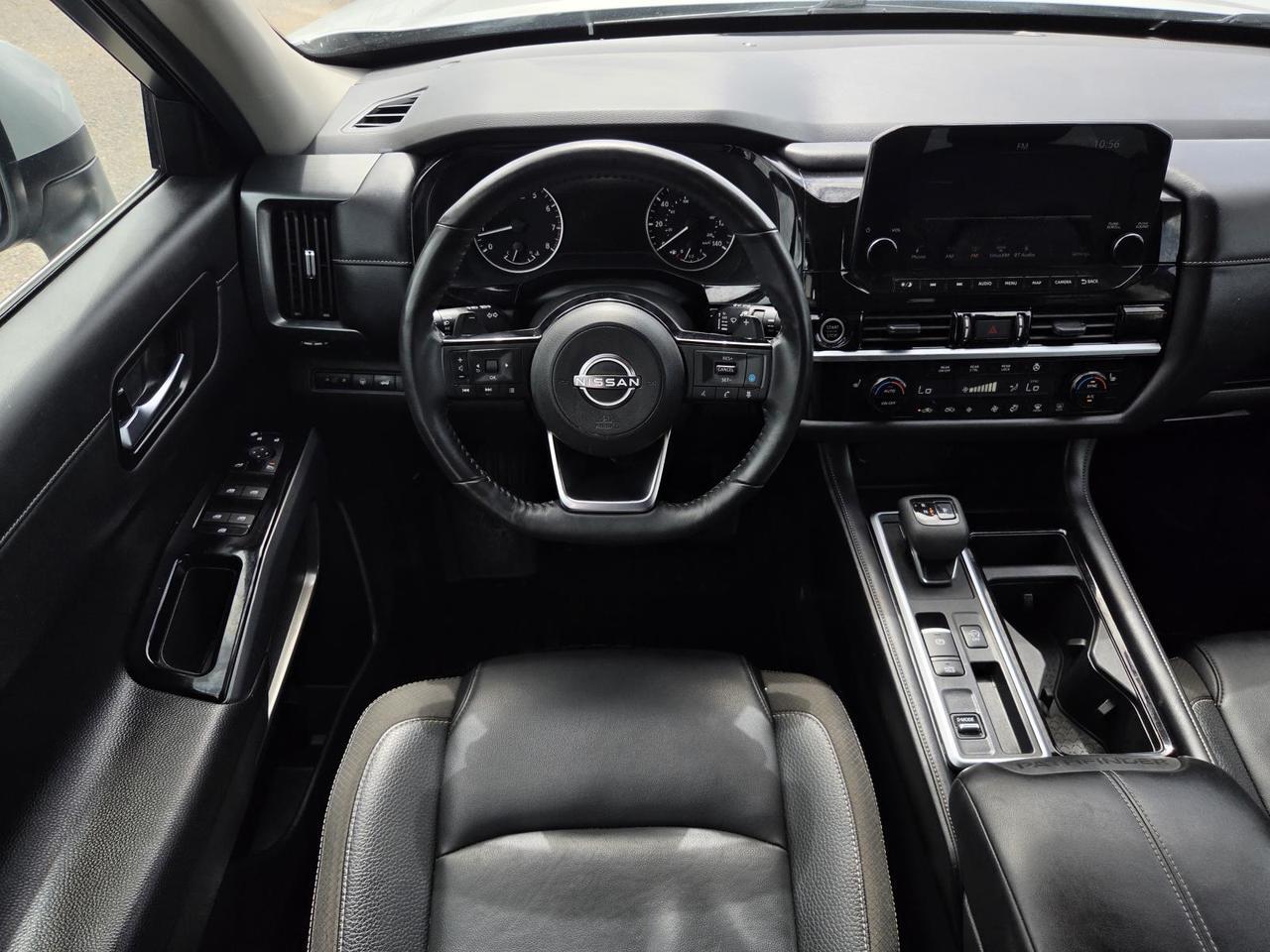 2024 Nissan Pathfinder SL Beeville TX