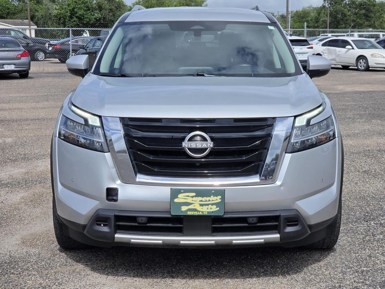 2024 Nissan Pathfinder SL Beeville TX