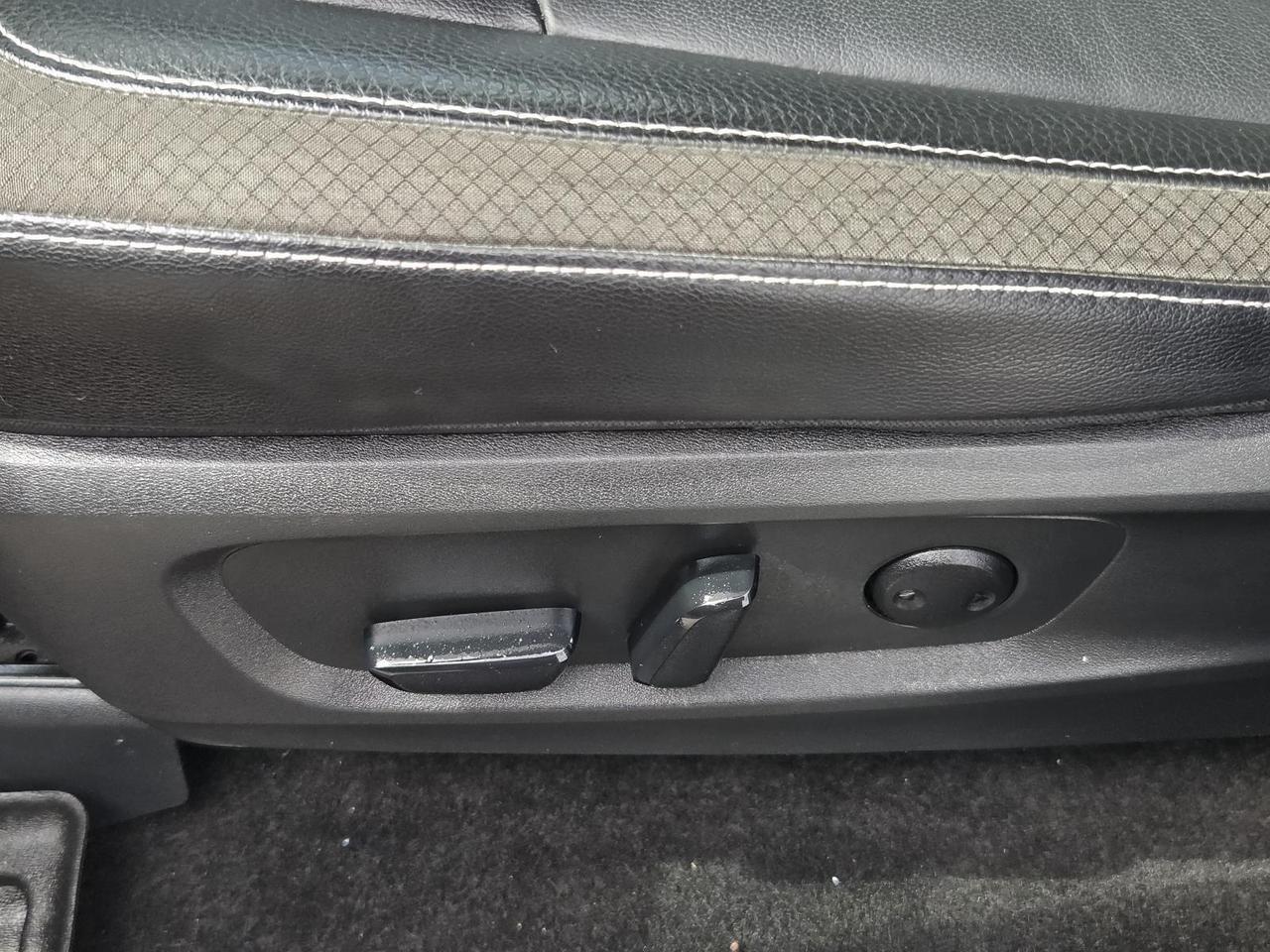 2024 Nissan Pathfinder SL Beeville TX