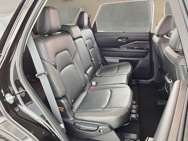 2024 Nissan Pathfinder SL Carrollton TX