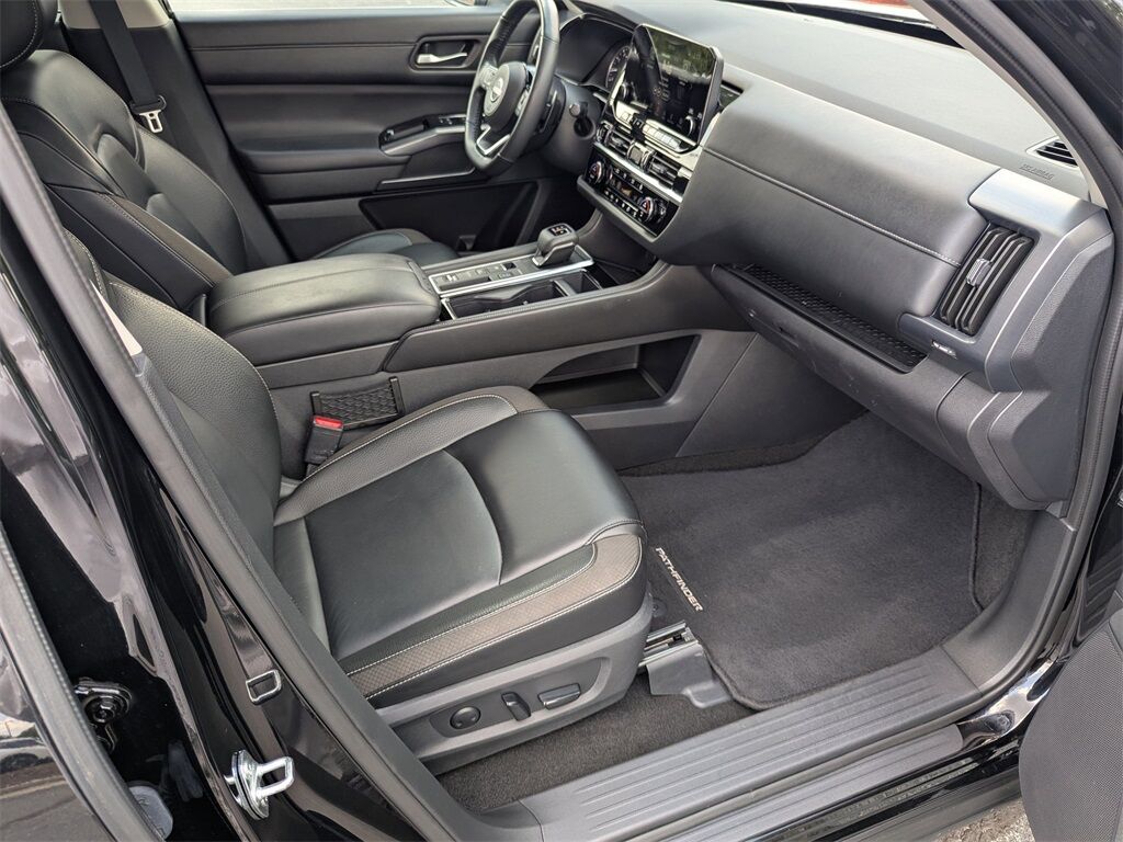 2024 Nissan Pathfinder SL Kennesaw GA