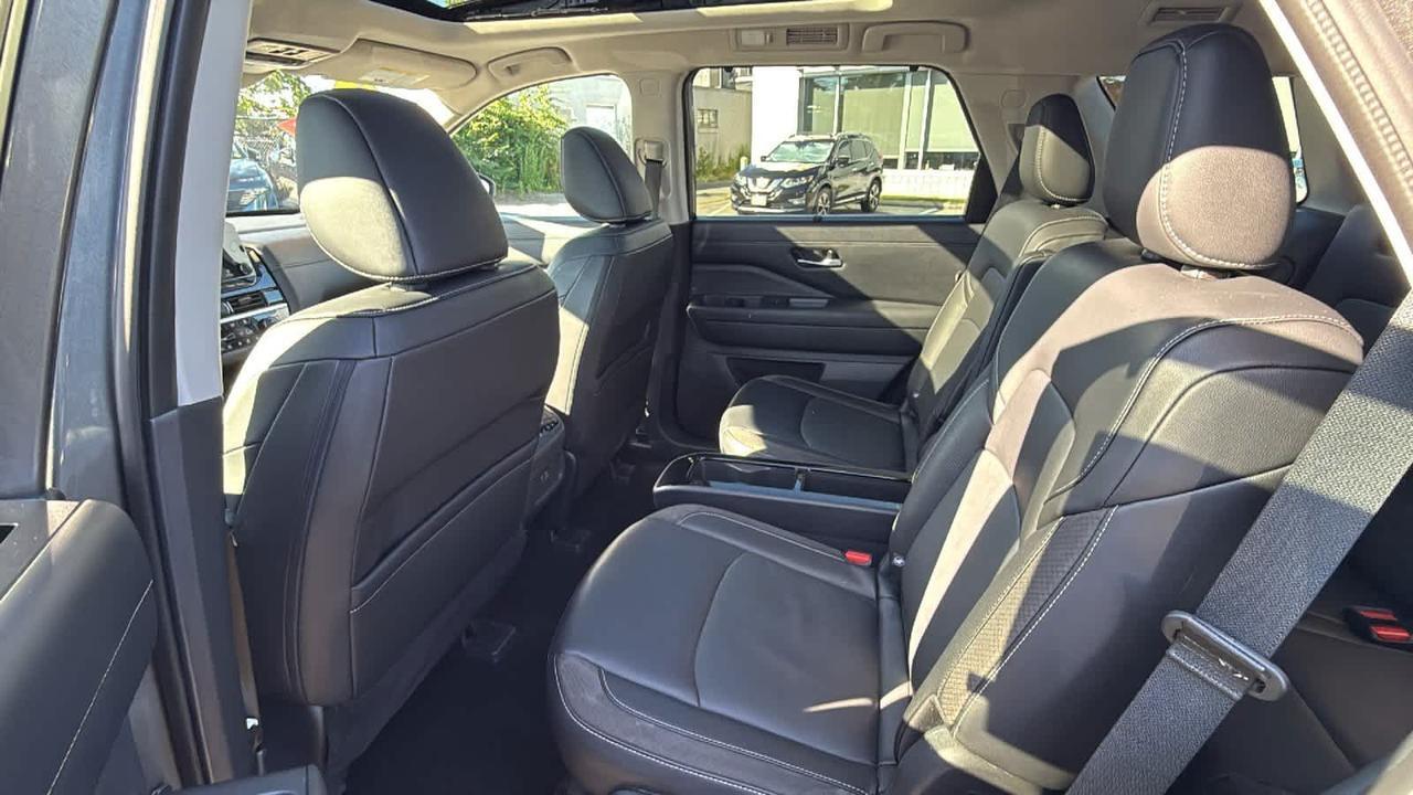 2024 Nissan Pathfinder SL Medford MA