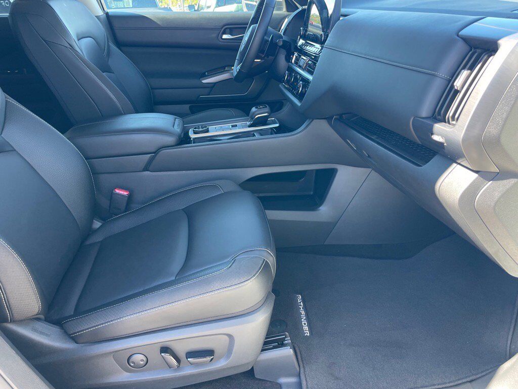 2024 Nissan Pathfinder SL Oak Ridge TN