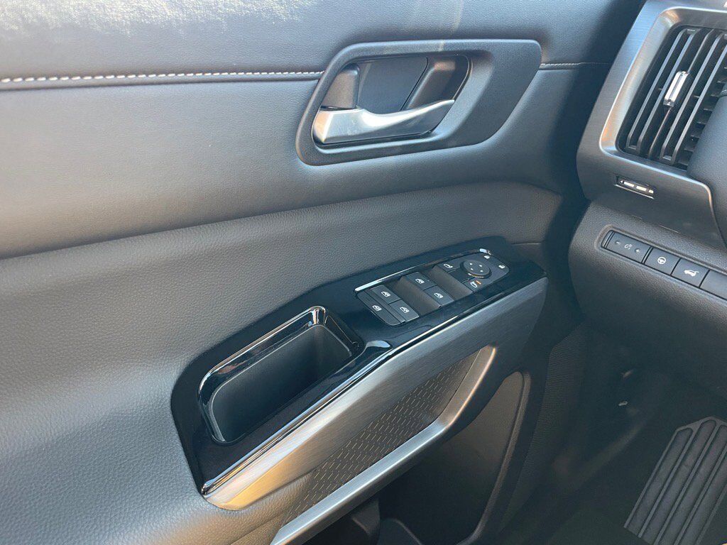 2024 Nissan Pathfinder SL Oak Ridge TN