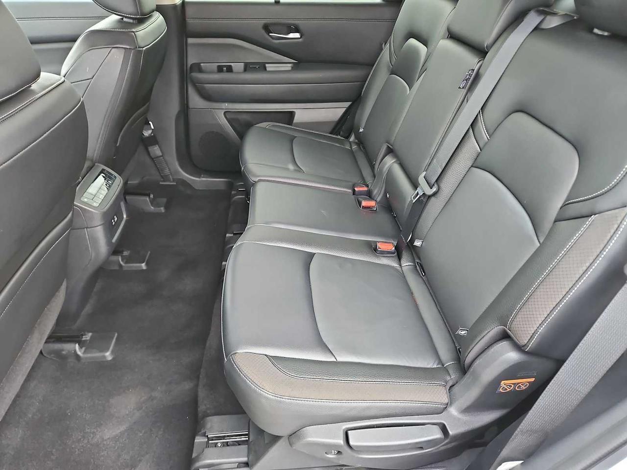 2024 Nissan Pathfinder SL Irving TX