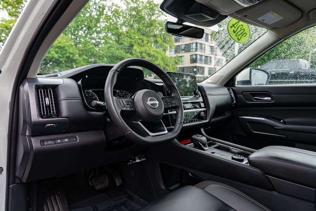 2024 Nissan Pathfinder SL Beaverton OR