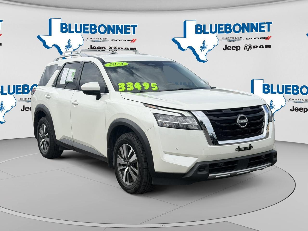 2024 Nissan Pathfinder SL