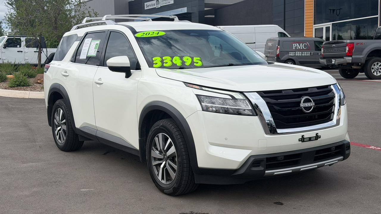 2024 Nissan Pathfinder SL