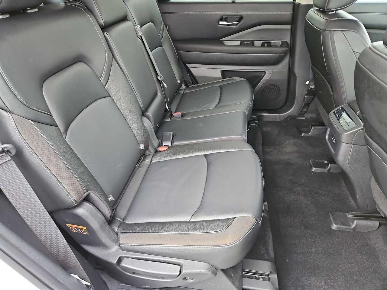 2024 Nissan Pathfinder SL Irving TX