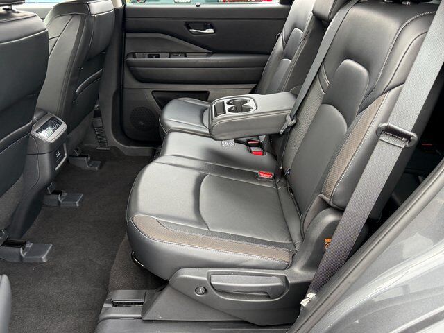 2024 Nissan Pathfinder SL Springfield VA