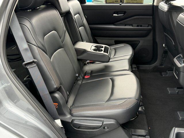 2024 Nissan Pathfinder SL Springfield VA