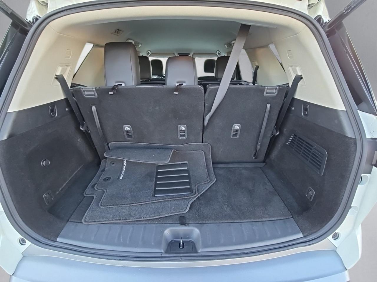 2024 Nissan Pathfinder SL Glen Burnie MD