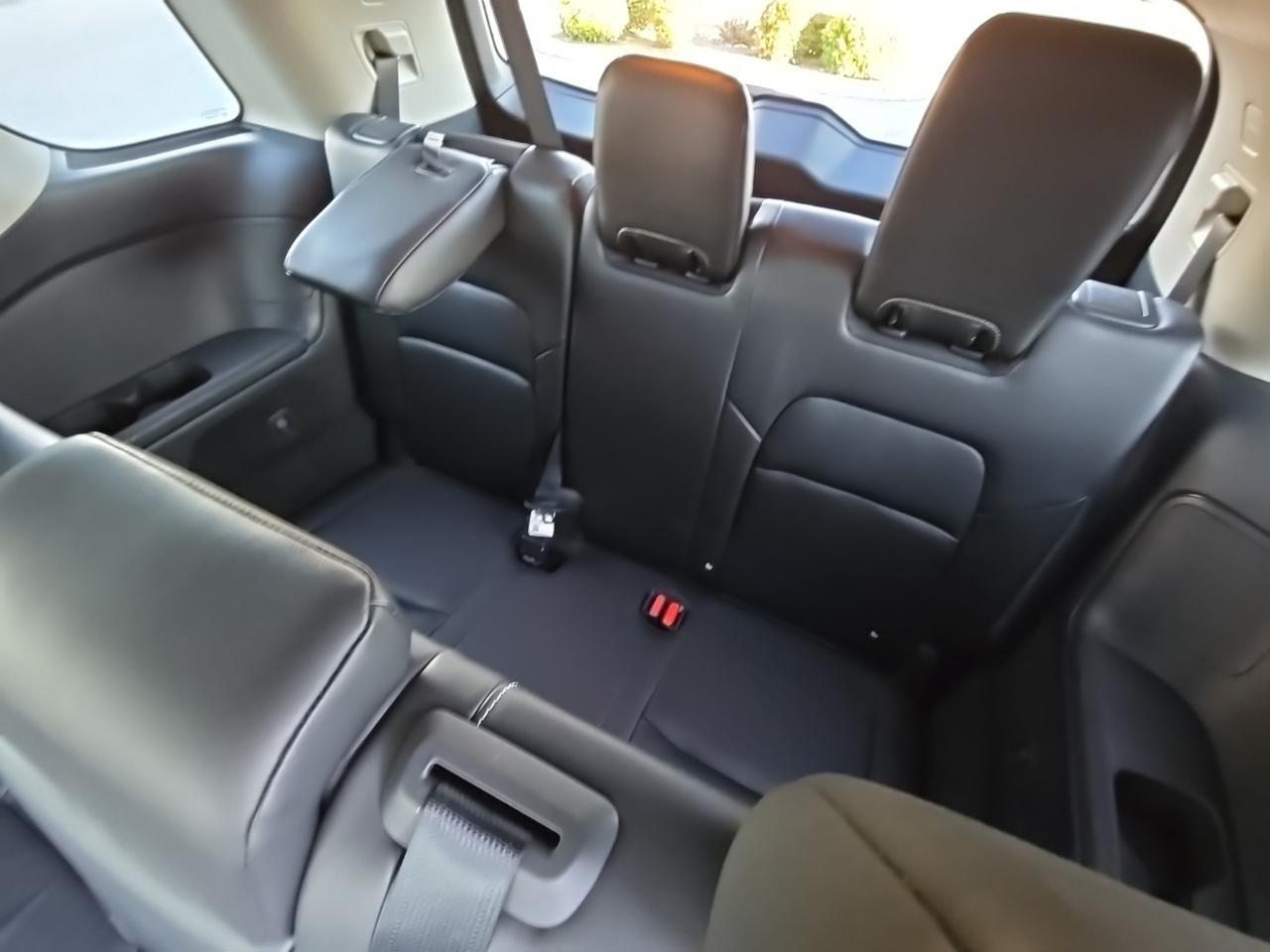 2024 Nissan Pathfinder SL Glen Burnie MD