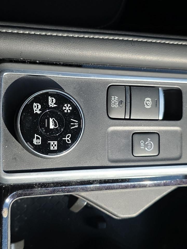 2024 Nissan Pathfinder SL Glen Burnie MD