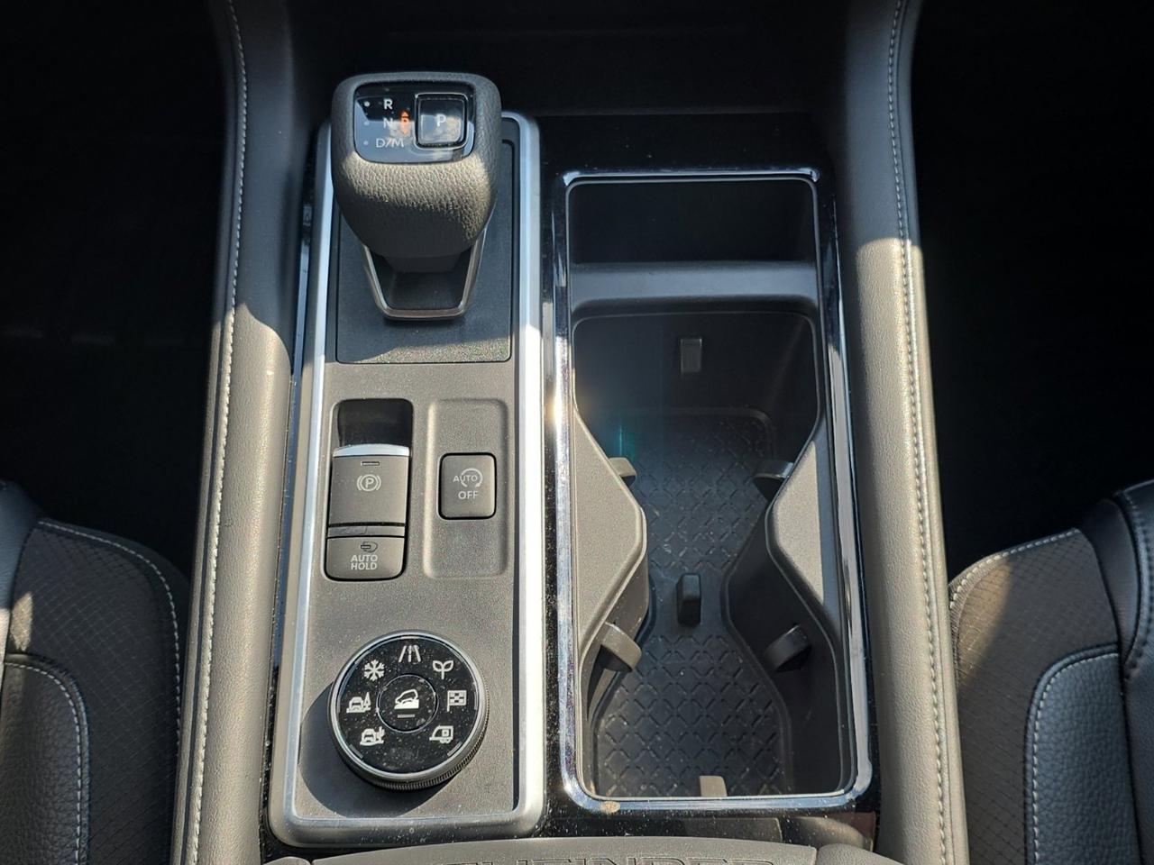 2024 Nissan Pathfinder SL Glen Burnie MD