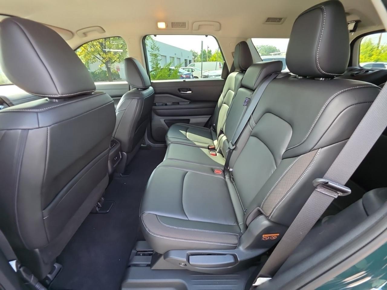 2024 Nissan Pathfinder SL Glen Burnie MD