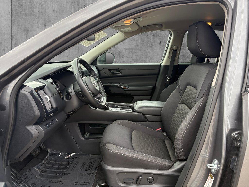 2024 Nissan Pathfinder SV Hondo TX