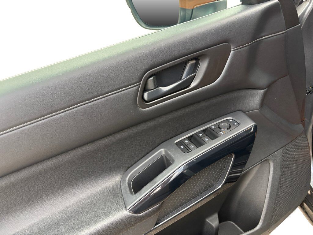 2024 Nissan Pathfinder SV Hondo TX