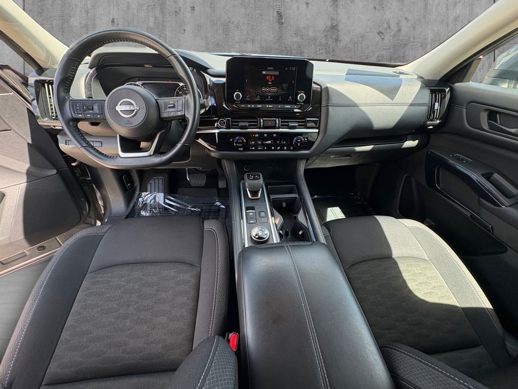 2024 Nissan Pathfinder SV Hondo TX