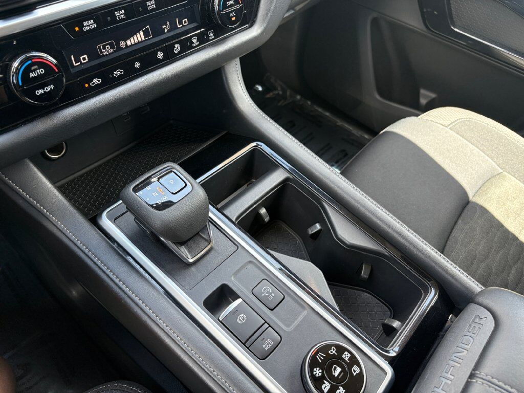 2024 Nissan Pathfinder SV Hondo TX