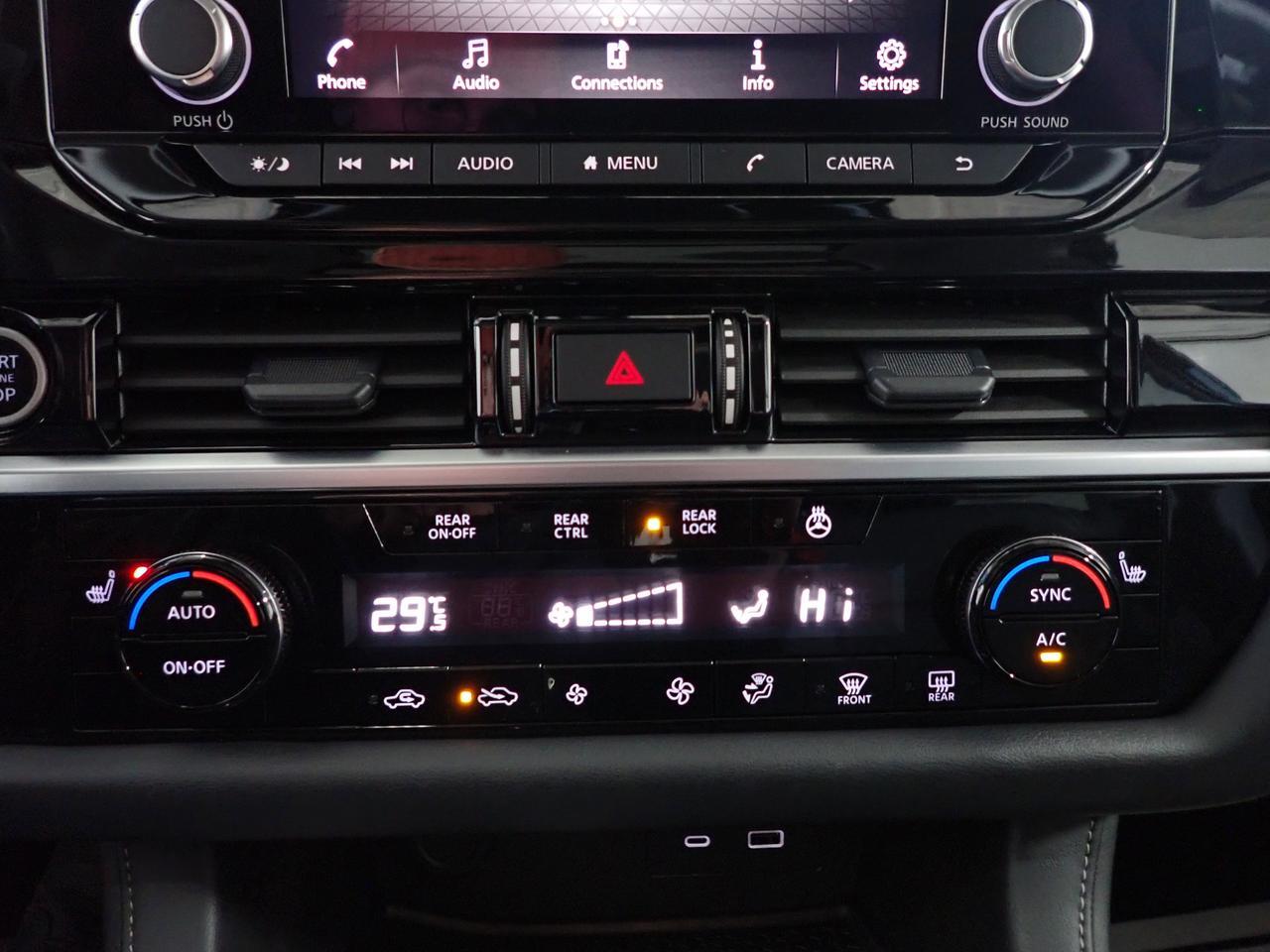 2024 Nissan Pathfinder SV 4WD 7 PASS LEATHER NAVI SUNROOF Listowel ON