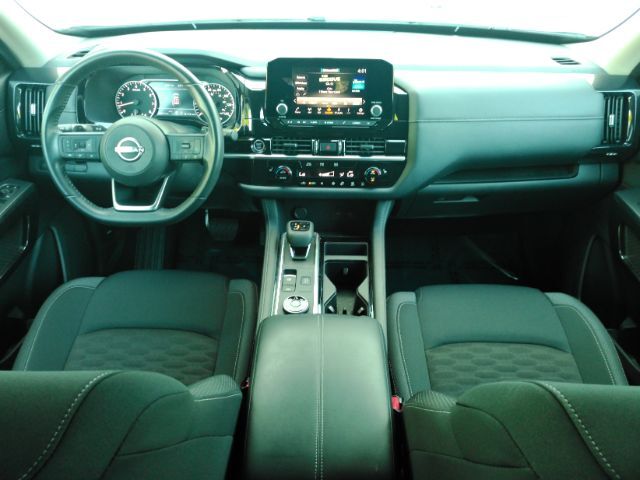 2024 Nissan Pathfinder SV 4WD