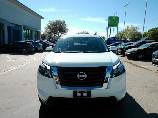 2024 Nissan Pathfinder SV 4WD