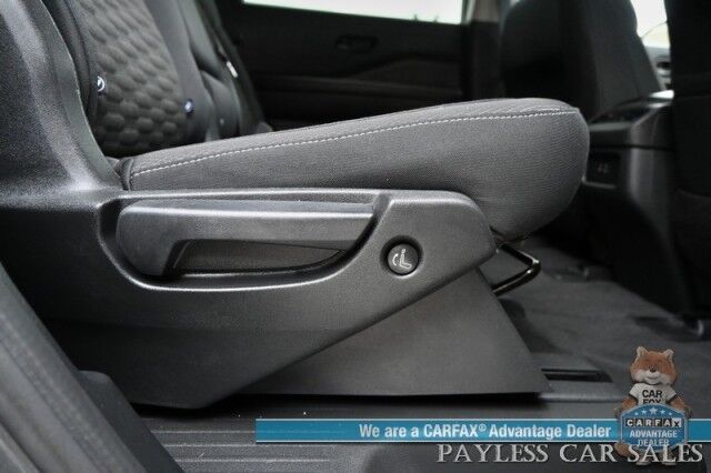 2024 Nissan Pathfinder SV / AWD / Auto Start / Heated Premium Cloth Seats / Adaptive Cruise Control / Lane Departure & Blind Spot Alert / Apple CarPlay & Android Auto / Back Up Camera / 3rd Row / Seats 8 / 1-Owner Anchorage AK