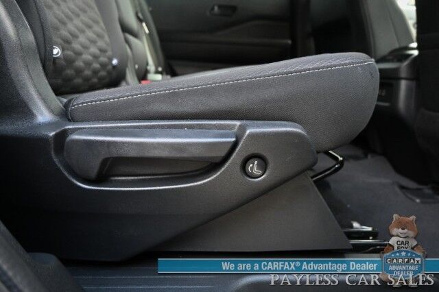 2024 Nissan Pathfinder SV / AWD / Auto Start / Power & Heated Cloth Seats / Adaptive Cruise Control / Lane Departure & Blind Spot / Apple CarPlay & Android Auto / Back Up Camera / 3rd Row / Seats 8 / Keyless Entry & Start / 27 MPG / 1-Owner Anchorage AK