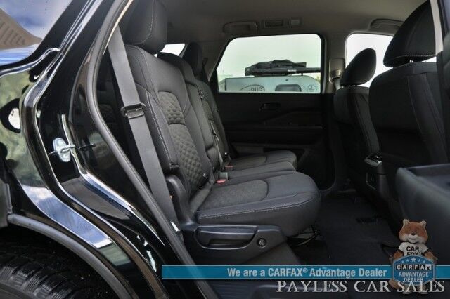 2024 Nissan Pathfinder SV / AWD / Auto Start / Power & Heated Cloth Seats / Adaptive Cruise Control / Lane Departure & Blind Spot / Apple CarPlay & Android Auto / Back Up Camera / 3rd Row / Seats 8 / Keyless Entry & Start / 27 MPG / 1-Owner Anchorage AK