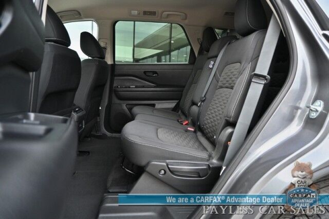 2024 Nissan Pathfinder SV / AWD / Auto Start / Power & Heated Cloth Seats / Adaptive Cruise Control / Lane Departure & Blind Spot / Apple CarPlay & Android Auto / Back Up Camera / 3rd Row / Seats 8 / Keyless Entry & Start / 27 MPG / 1-Owner Wasilla AK