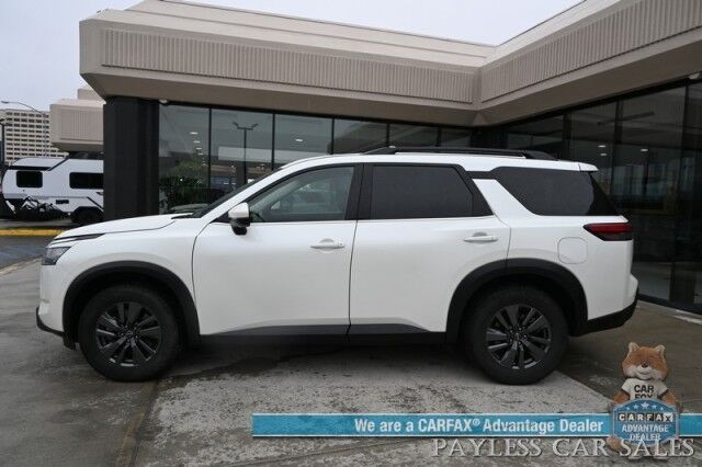 2024 Nissan Pathfinder SV / AWD / Auto Start / Power & Heated Cloth Seats / Adaptive Cruise Control / Lane Departure & Blind Spot / Apple CarPlay & Android Auto / Back Up Camera / 3rd Row / Seats 8 / Keyless Entry & Start / 27 MPG / 1-Owner