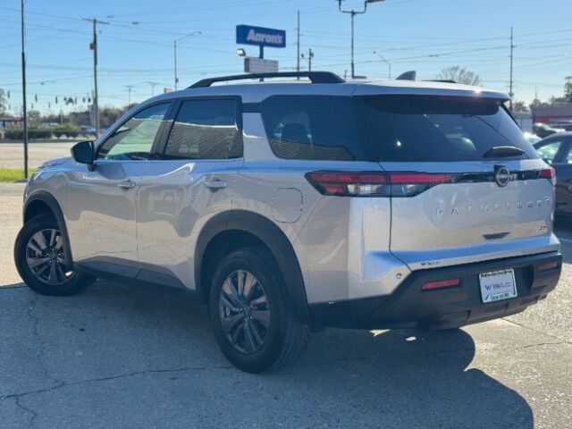 2024 Nissan Pathfinder SV FWD