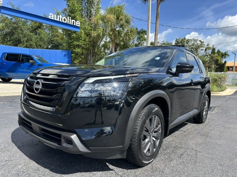 2024 Nissan Pathfinder SV