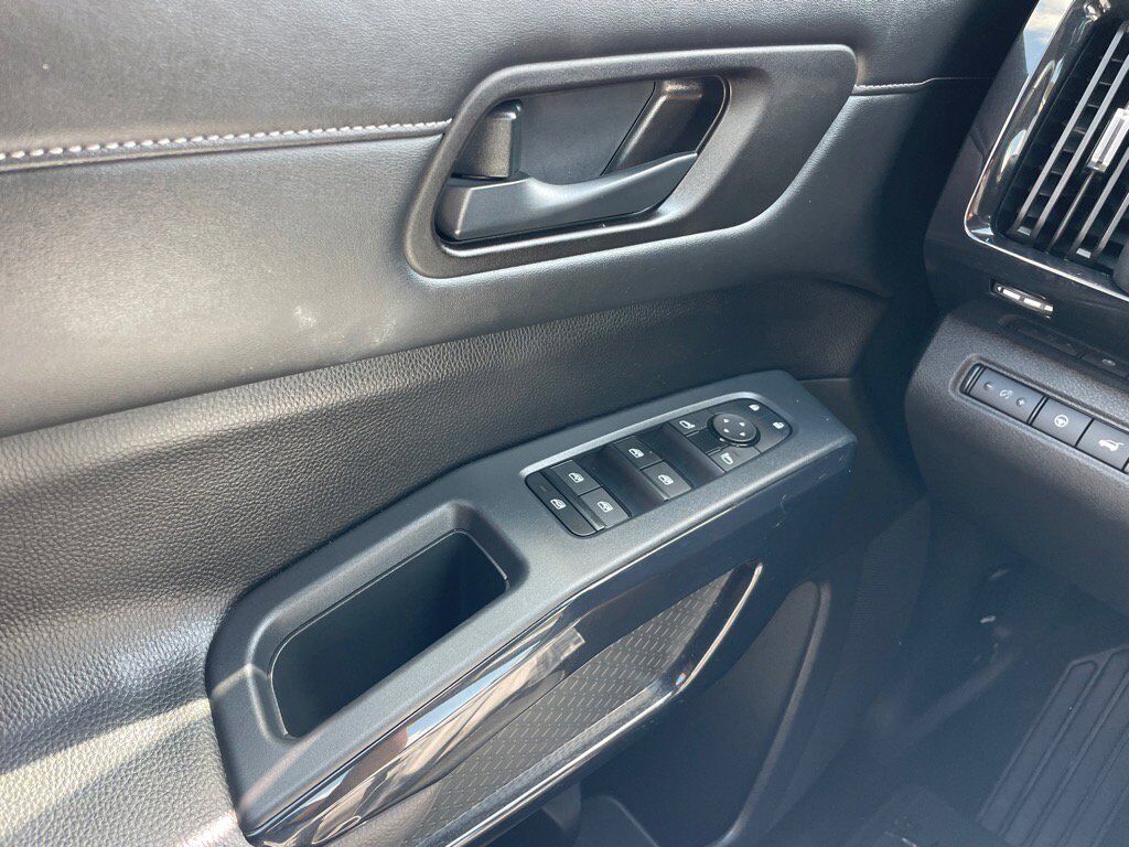 2024 Nissan Pathfinder SV Oak Ridge TN