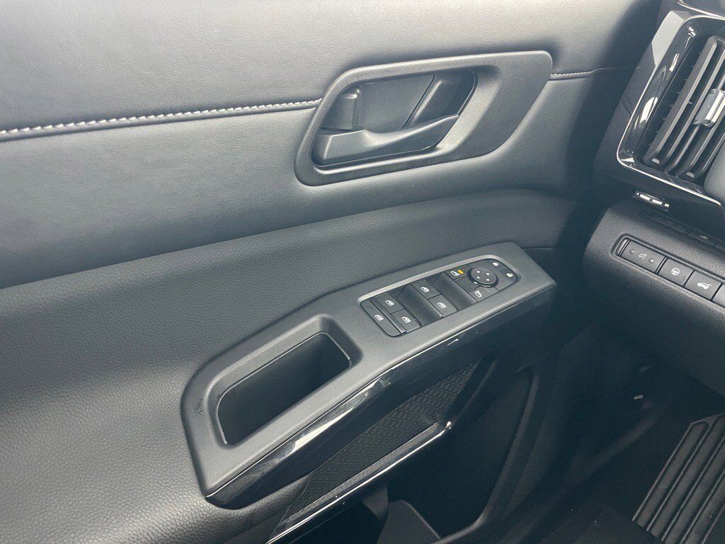 2024 Nissan Pathfinder SV Oak Ridge TN