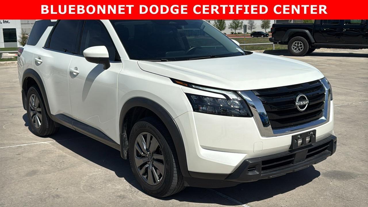 2024 Nissan Pathfinder SV