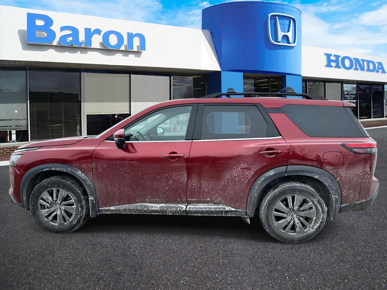 2024 Nissan Pathfinder SV